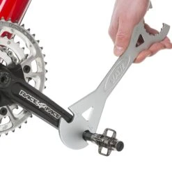 Clé à Pédale Et Boitier De Pédalier BP-60000-C Var -Lecyclo Vélo Promos Boutique cle pedales boitier oedalier var bp 60000 c 4