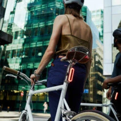 Feu Stop Arrière Vélo Automatique USB Burner Brake -Lecyclo Vélo Promos Boutique feu stop arriere velo automatique usb burner brake full 4