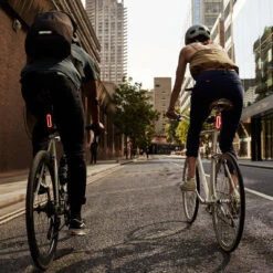 Feu Stop Arrière Vélo Automatique USB Burner Brake -Lecyclo Vélo Promos Boutique feu stop arriere velo automatique usb burner brake full 6