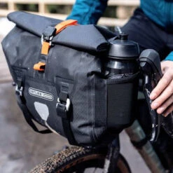 Sacoche De Guidon Pour Bikepacking Handlebar Pack 11L Ortlieb -Lecyclo Vélo Promos Boutique sacoche de guidon pour bikepacking handlebar pack 11l ortlieb full 5