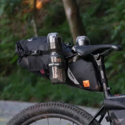 Stabilisateur De Sacoche De Selle Bikepacking Woho -Lecyclo Vélo Promos Boutique stabilisateur sacoche de selle woho brooks b series 2